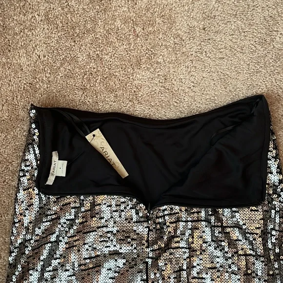 NWT Ariat Glisten Ombré Sequin Maxi Skirt - Picture 8 of 9